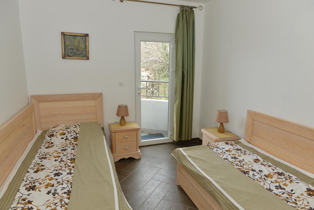 Apartments Kuljace Свети-Стефан Экстерьер фото