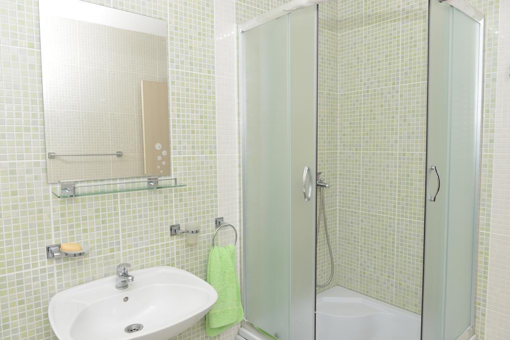 Apartments Kuljace Свети-Стефан Экстерьер фото