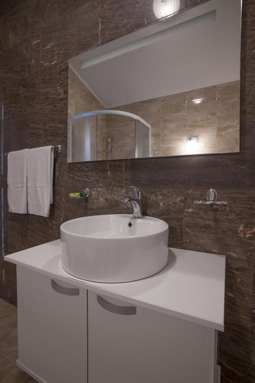 Apartments Kuljace Свети-Стефан Экстерьер фото
